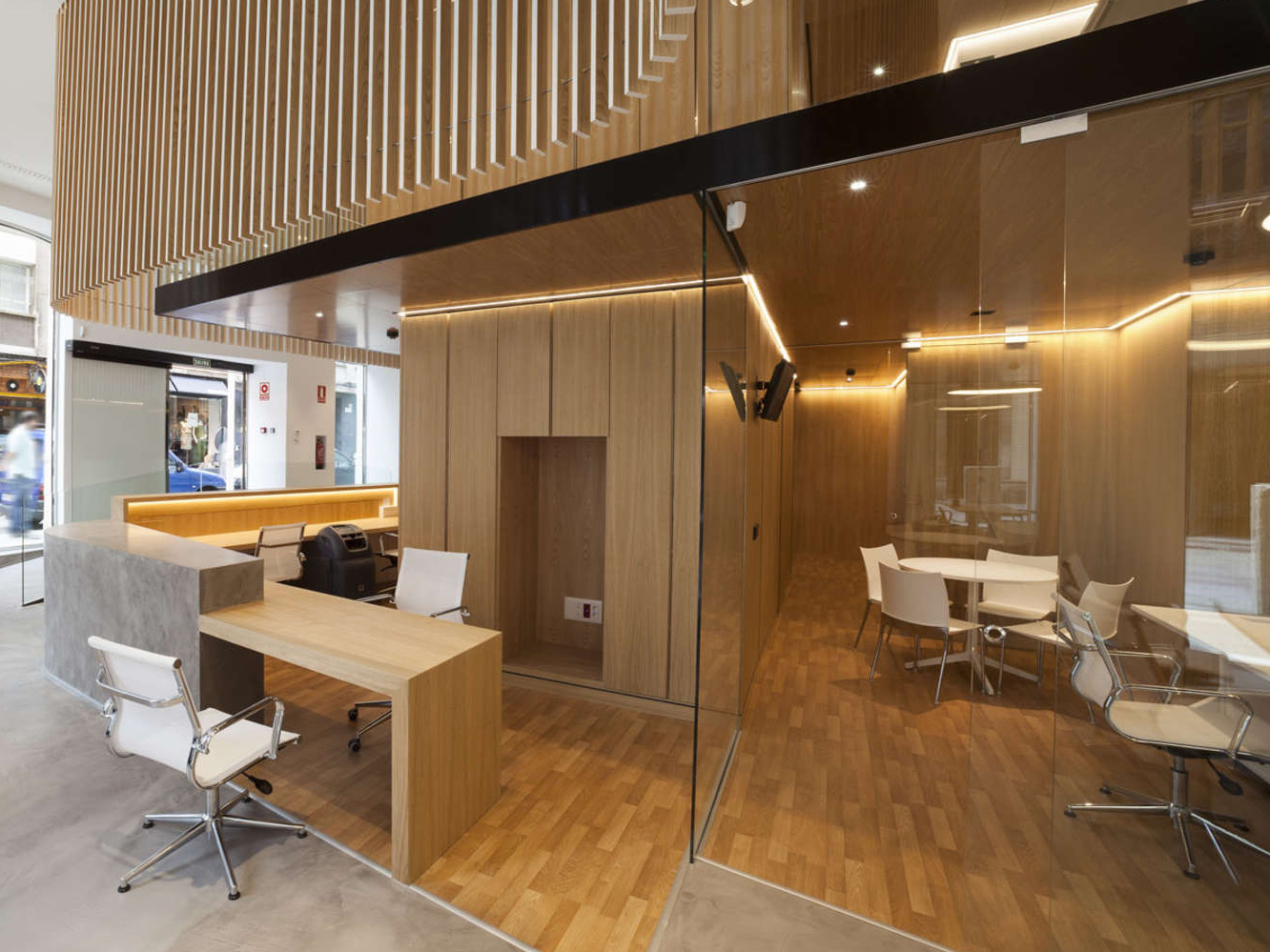 合肥专业办公楼装修,20余年实力见证辉煌!(图1) 合肥专业办公楼装修,20余年实力见证辉煌!(图1)